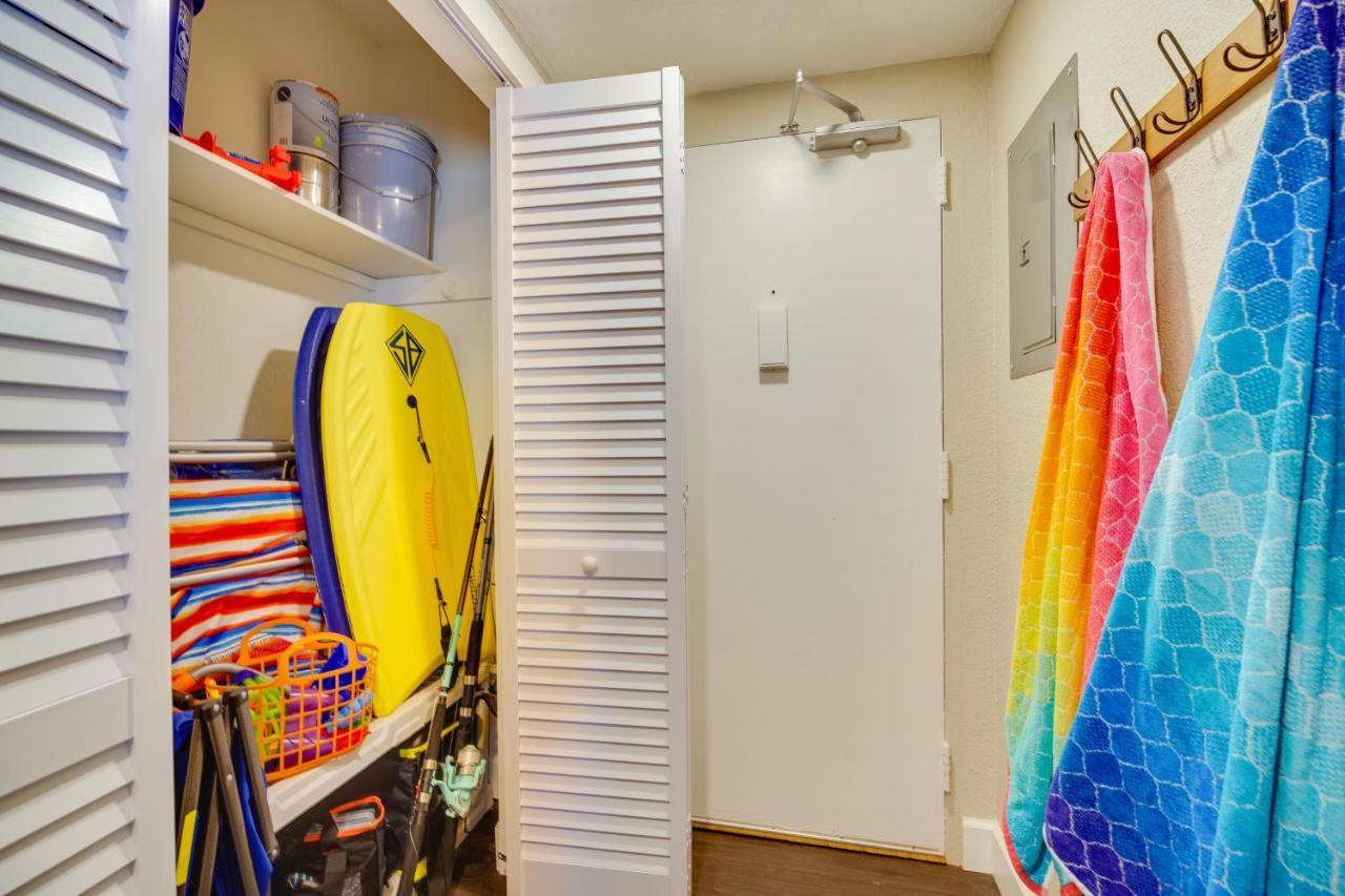 Oceanfront Satellite Beach Condo With Balcony, Views Bagian luar foto